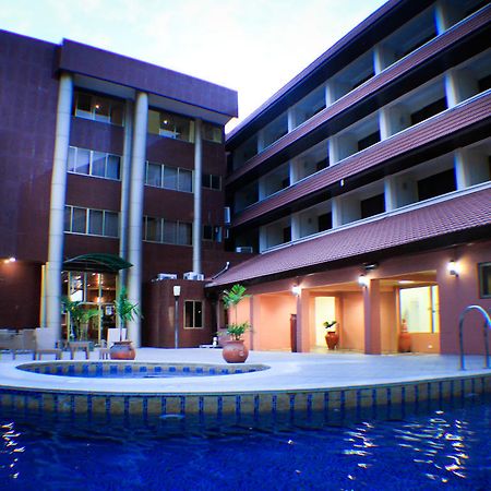 Royal Nick Hotel Lashibi Екстериор снимка