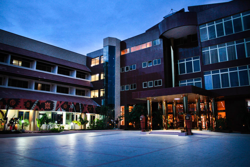 Royal Nick Hotel Lashibi Екстериор снимка