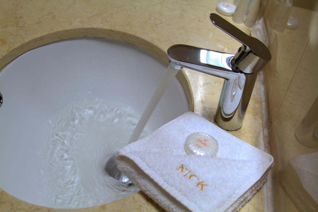 Royal Nick Hotel Lashibi Екстериор снимка