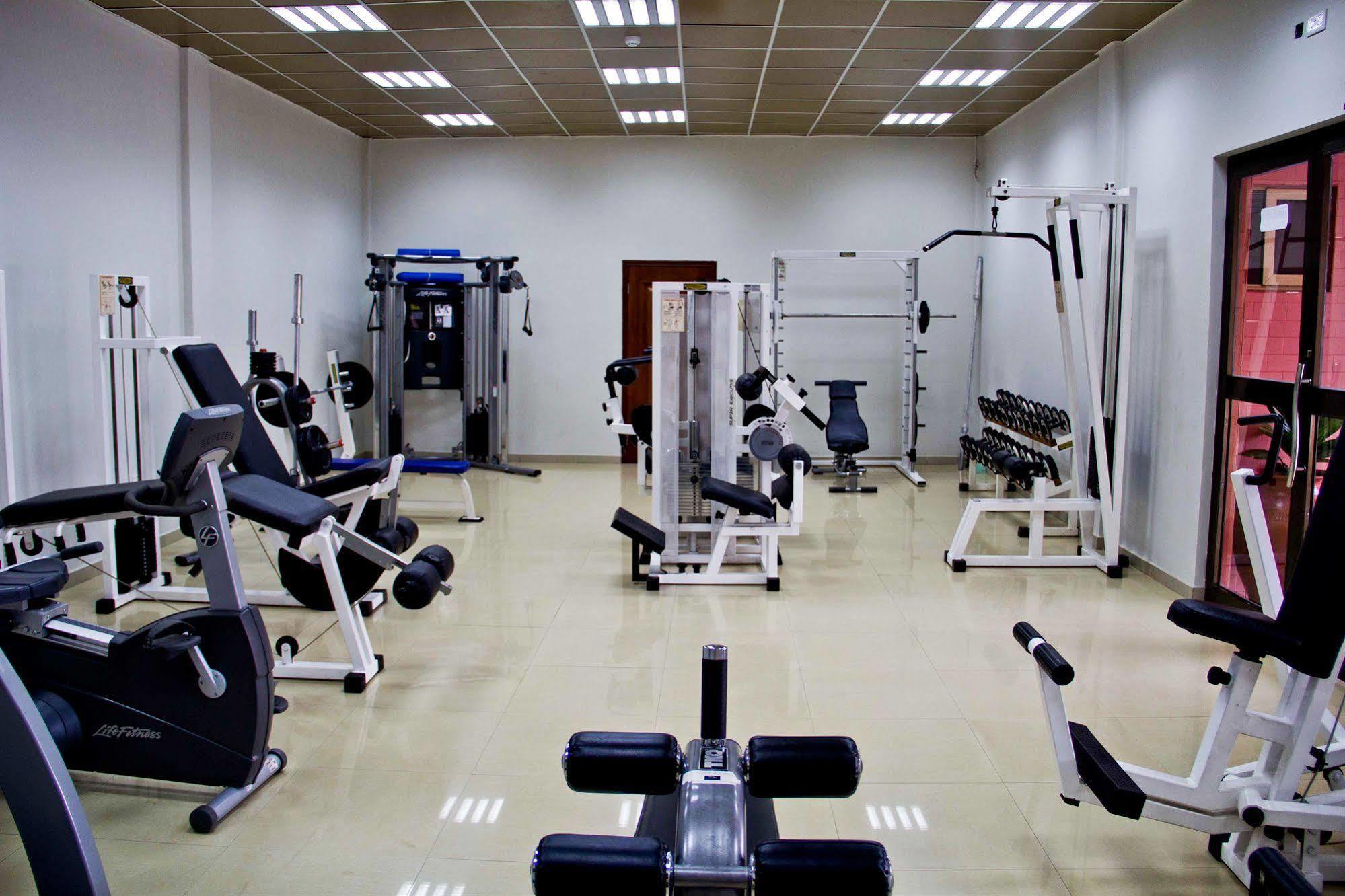 Royal Nick Hotel Lashibi Екстериор снимка