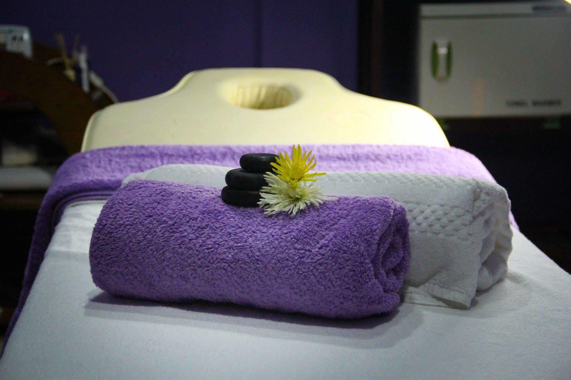 Royal Nick Hotel Lashibi Екстериор снимка